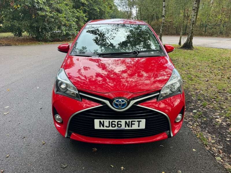 A 2016 TOYOTA YARIS VVT-I ICON M-DRIVE S A 2016 TOYOTA YARIS VVT-I ICON M-DRIVE S