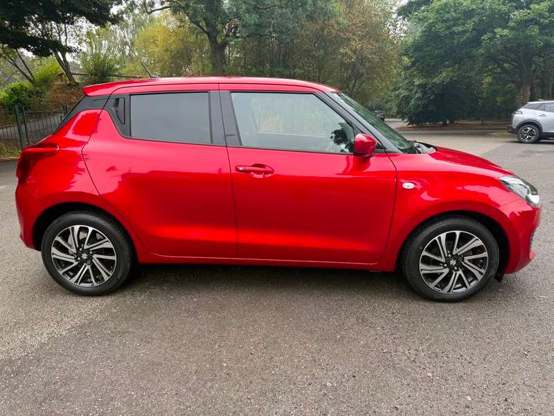 2021 SUZUKI SWIFT 2021 SUZUKI SWIFT