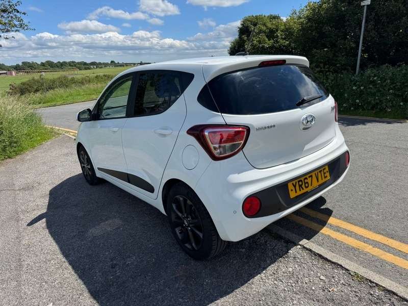 2017 HYUNDAI I10 2017 HYUNDAI I10