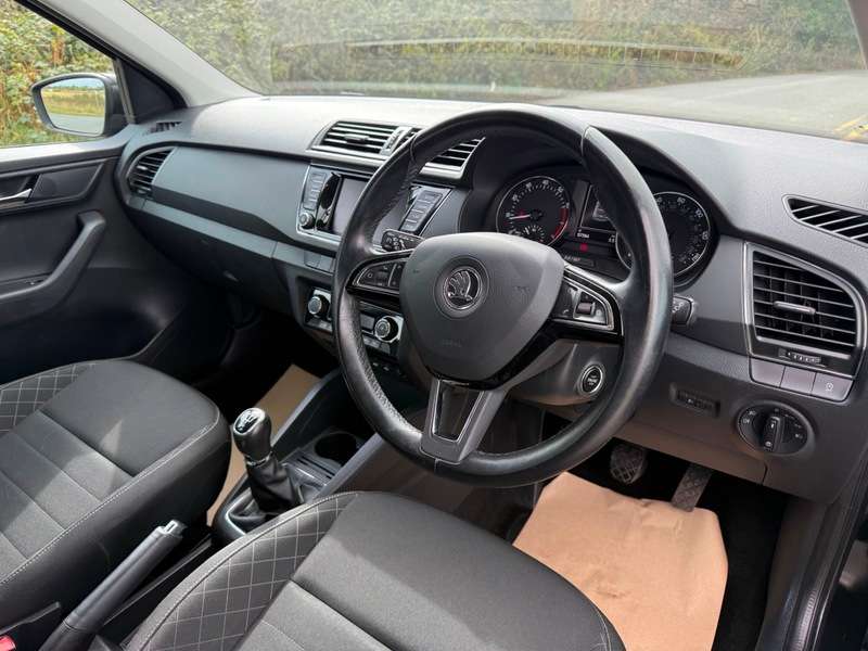 2015 SKODA FABIA 2015 SKODA FABIA
