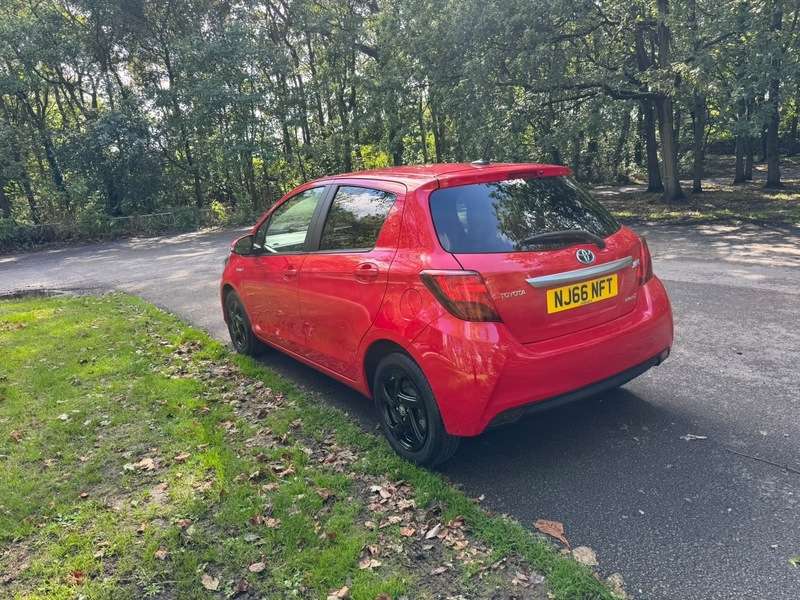 2016 TOYOTA YARIS 2016 TOYOTA YARIS