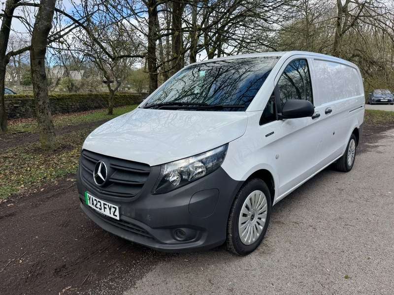 A 2023 MERCEDES V CLASS 66 PROGRESSIVE L2 A 2023 MERCEDES V CLASS 66 PROGRESSIVE L2