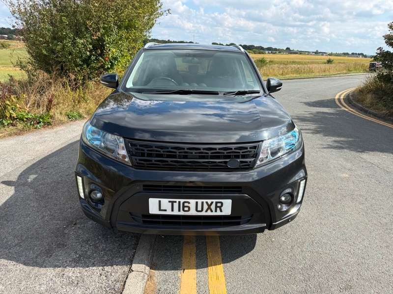 A 2016 SUZUKI VITARA SZ5 A 2016 SUZUKI VITARA SZ5