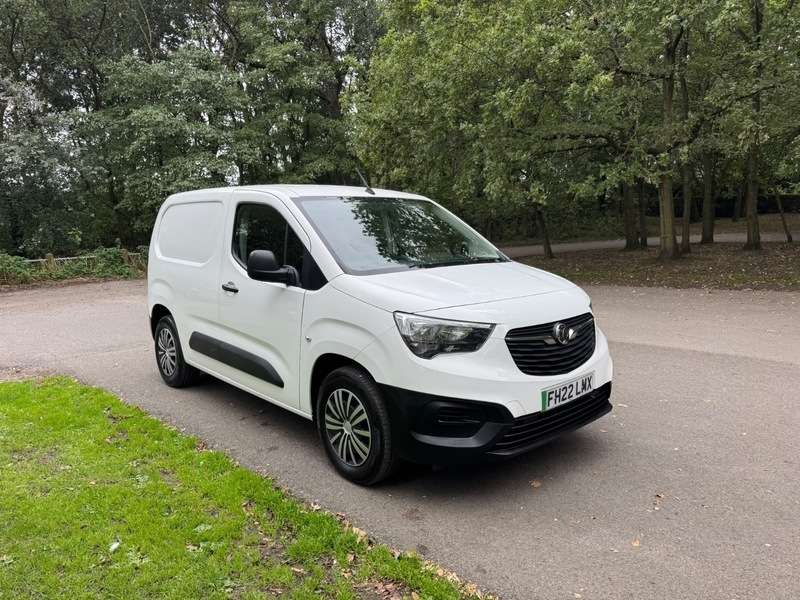 A 2022 VAUXHALL COMBO L1H1 2300 DYNAMIC A 2022 VAUXHALL COMBO L1H1 2300 DYNAMIC