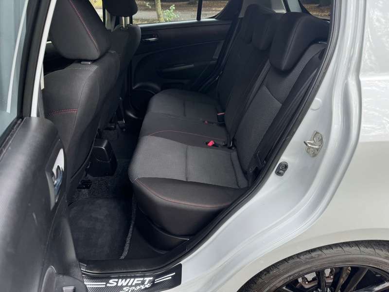 2015 SUZUKI SWIFT 2015 SUZUKI SWIFT