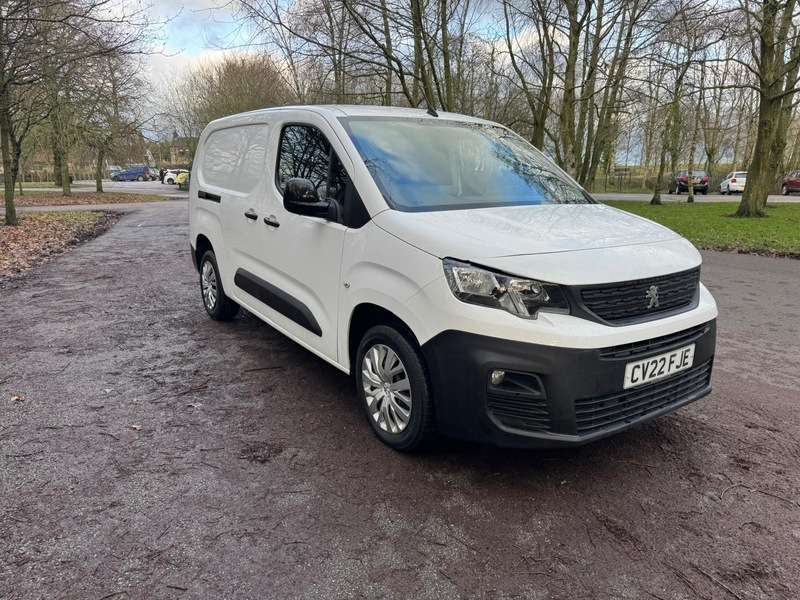 A 2022 PEUGEOT PARTNER BLUEHDI PROFESSIONAL PREMIUM L2 A 2022 PEUGEOT PARTNER BLUEHDI PROFESSIONAL PREMIUM L2