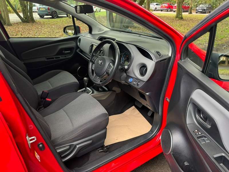 2016 TOYOTA YARIS 2016 TOYOTA YARIS