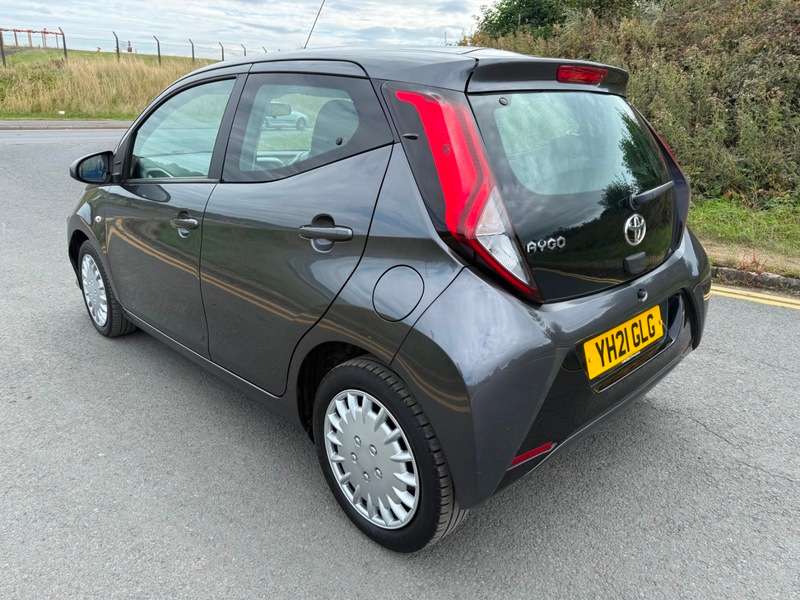 2021 TOYOTA AYGO 2021 TOYOTA AYGO