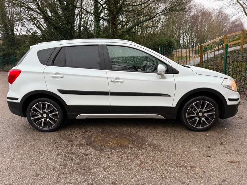 2015 SUZUKI SX4 S-CROSS 2015 SUZUKI SX4 S-CROSS