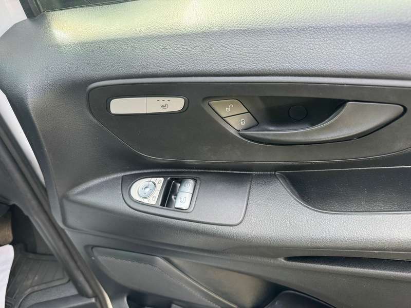 2023 MERCEDES V CLASS 2023 MERCEDES V CLASS