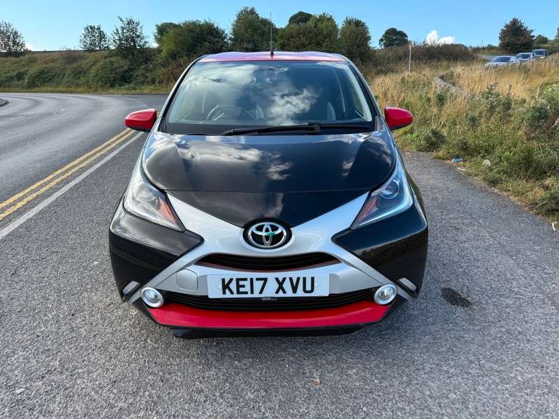 A 2017 TOYOTA AYGO VVT-I X-PRESS A 2017 TOYOTA AYGO VVT-I X-PRESS