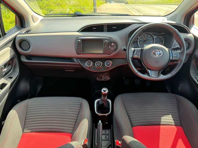 2015 TOYOTA YARIS 2015 TOYOTA YARIS