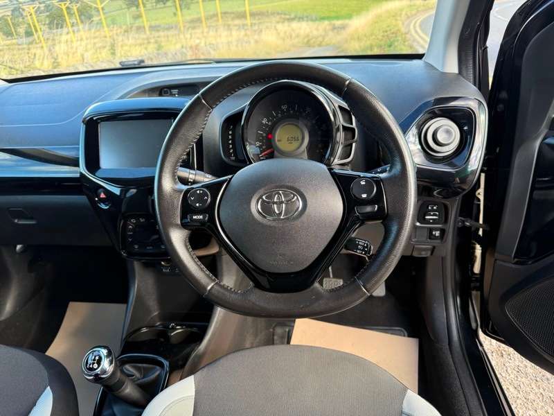 2017 TOYOTA AYGO 2017 TOYOTA AYGO