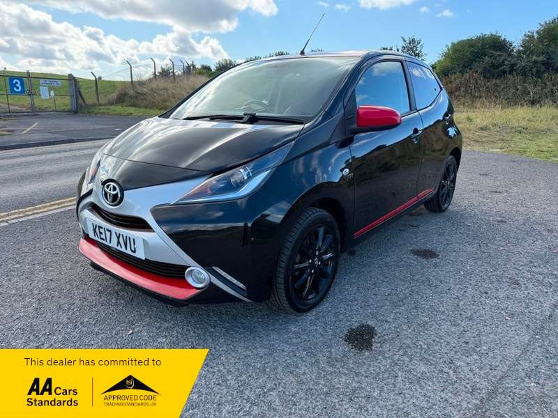 A 2017 TOYOTA AYGO VVT-I X-PRESS A 2017 TOYOTA AYGO VVT-I X-PRESS