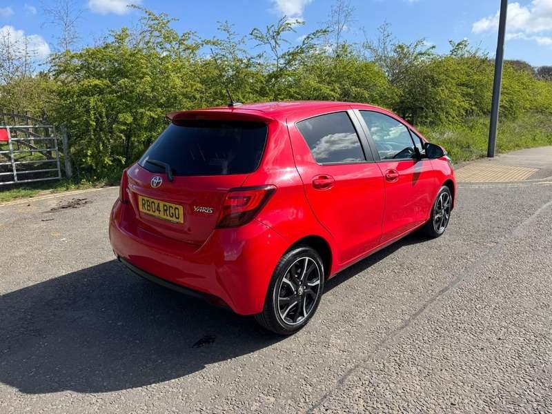 2015 TOYOTA YARIS 2015 TOYOTA YARIS