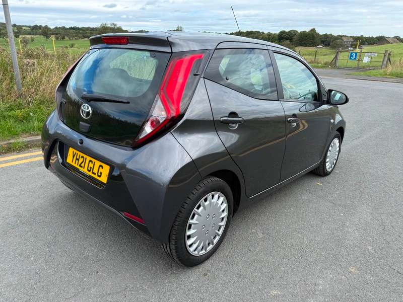 2021 TOYOTA AYGO 2021 TOYOTA AYGO