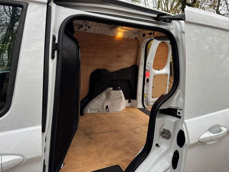 2021 FORD COURIER 2021 FORD COURIER