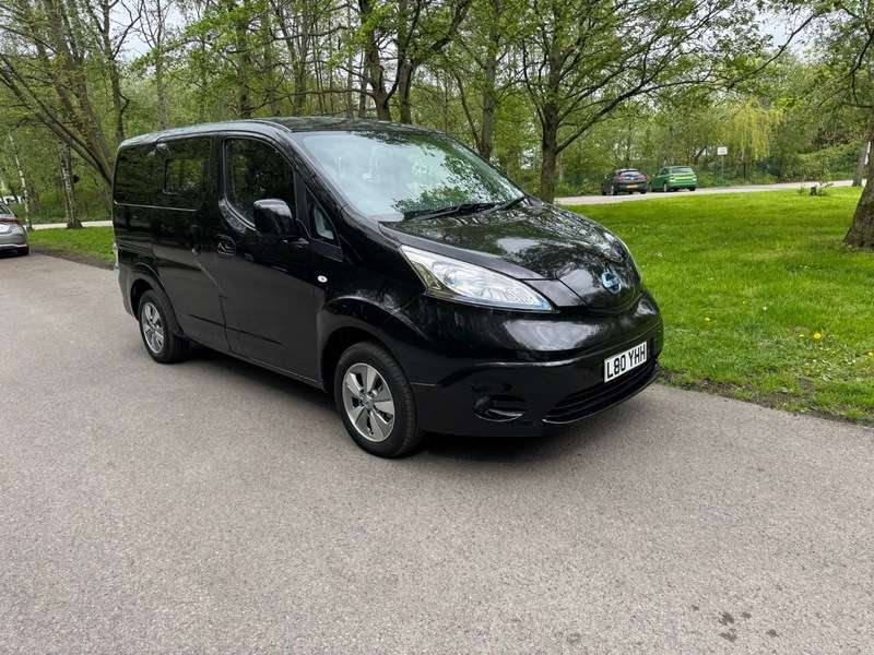 A 2021 NISSAN NV200 E EVALIA COMBI A 2021 NISSAN NV200 E EVALIA COMBI