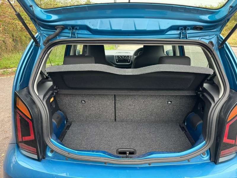 2018 VOLKSWAGEN UP 2018 VOLKSWAGEN UP