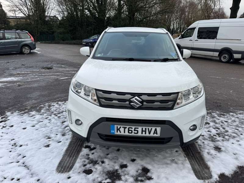 A 2016 SUZUKI GRAND VITARA SZ-T A 2016 SUZUKI GRAND VITARA SZ-T