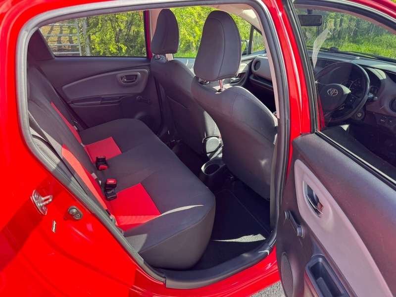 2015 TOYOTA YARIS 2015 TOYOTA YARIS