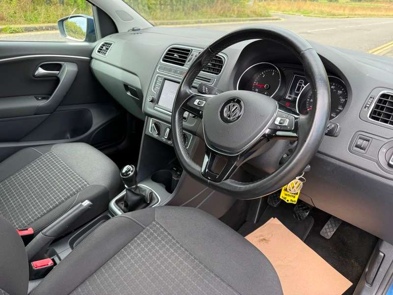 2015 VOLKSWAGEN POLO 2015 VOLKSWAGEN POLO