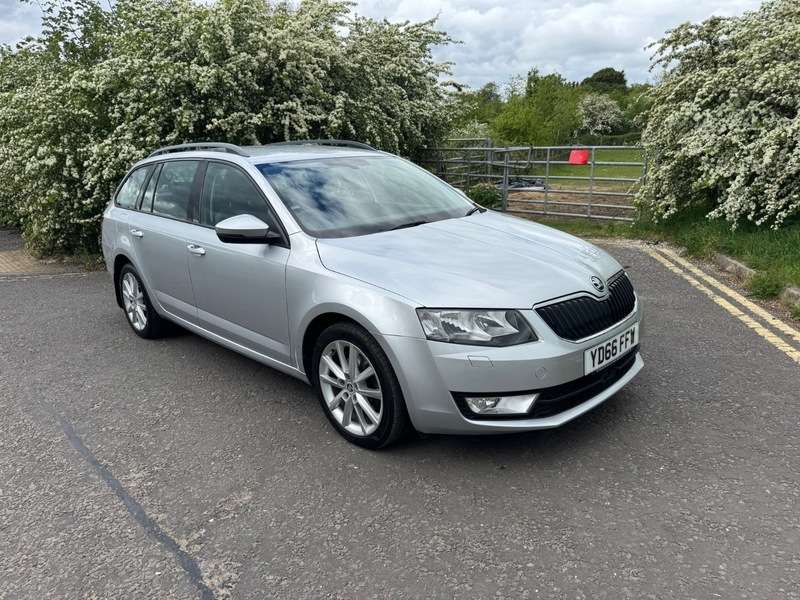 A 2016 SKODA OCTAVIA SE L TDI DSG A 2016 SKODA OCTAVIA SE L TDI DSG