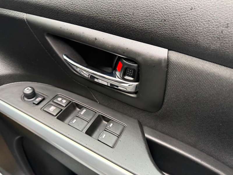 2015 SUZUKI SX4 S-CROSS 2015 SUZUKI SX4 S-CROSS