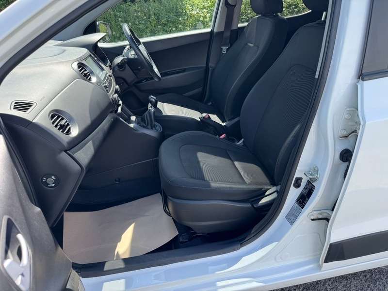 2017 HYUNDAI I10 2017 HYUNDAI I10