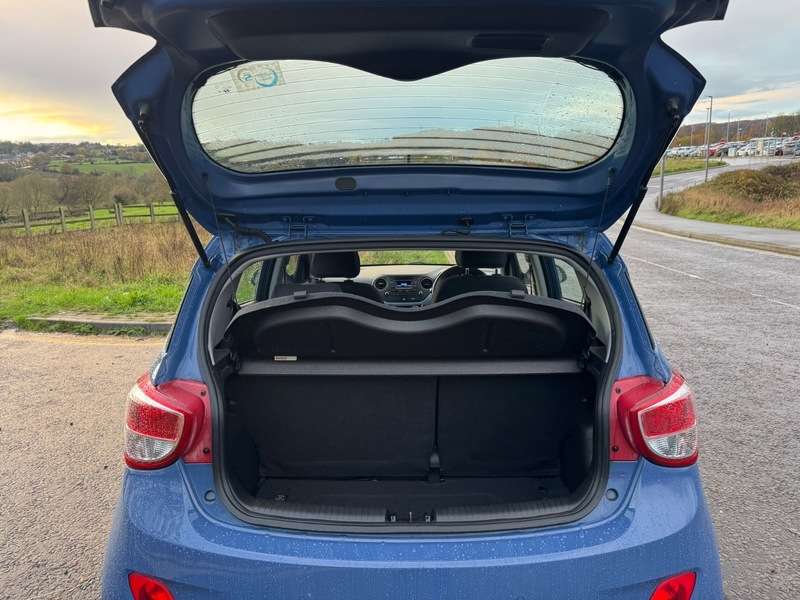 2016 HYUNDAI I10 2016 HYUNDAI I10