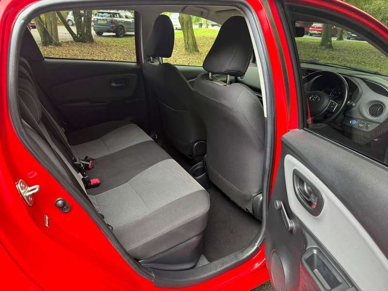 2016 TOYOTA YARIS 2016 TOYOTA YARIS