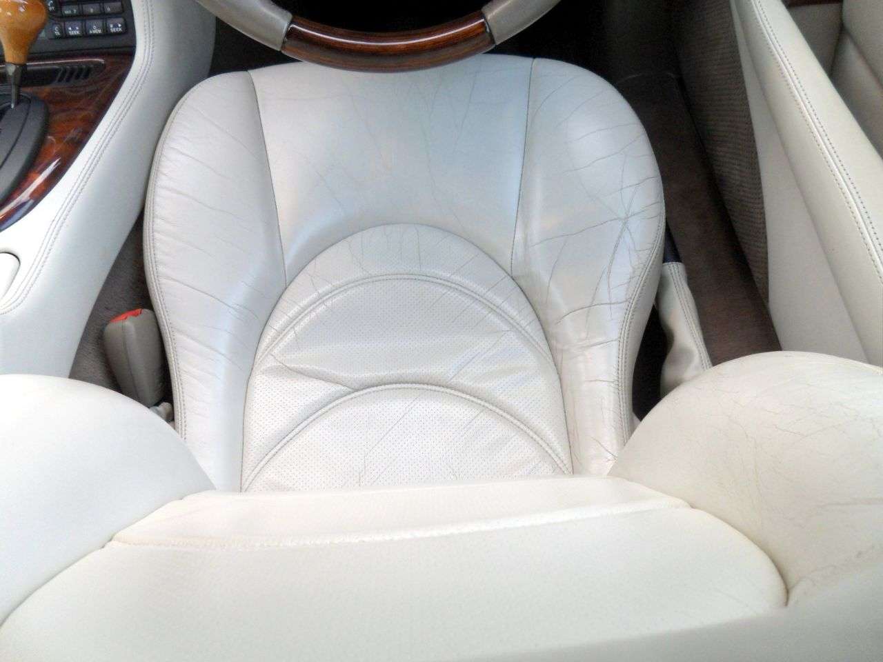 2001 JAGUAR XK8 2001 JAGUAR XK8