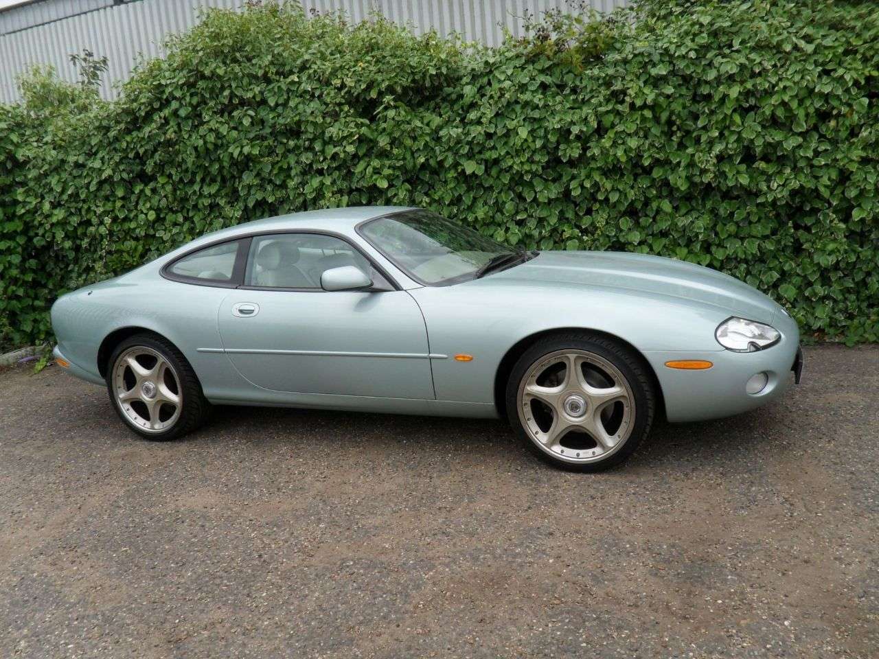 2001 JAGUAR XK8 2001 JAGUAR XK8