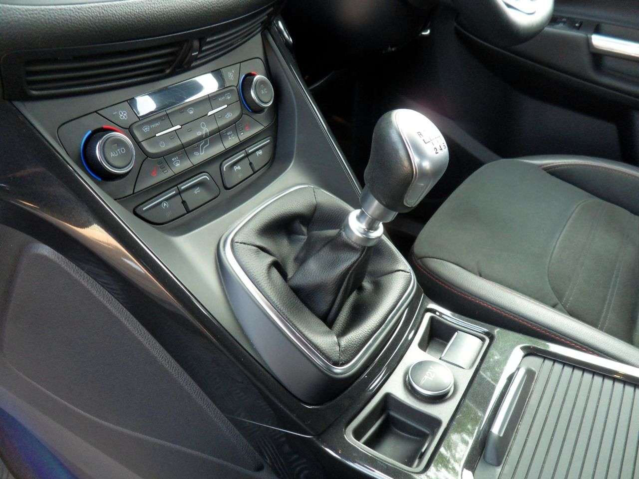 2019 FORD KUGA 2019 FORD KUGA