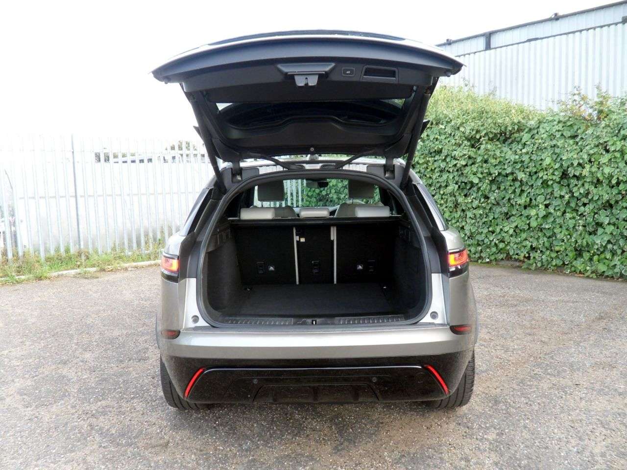 2019 LAND ROVER RANGE ROVER VELAR 2019 LAND ROVER RANGE ROVER VELAR