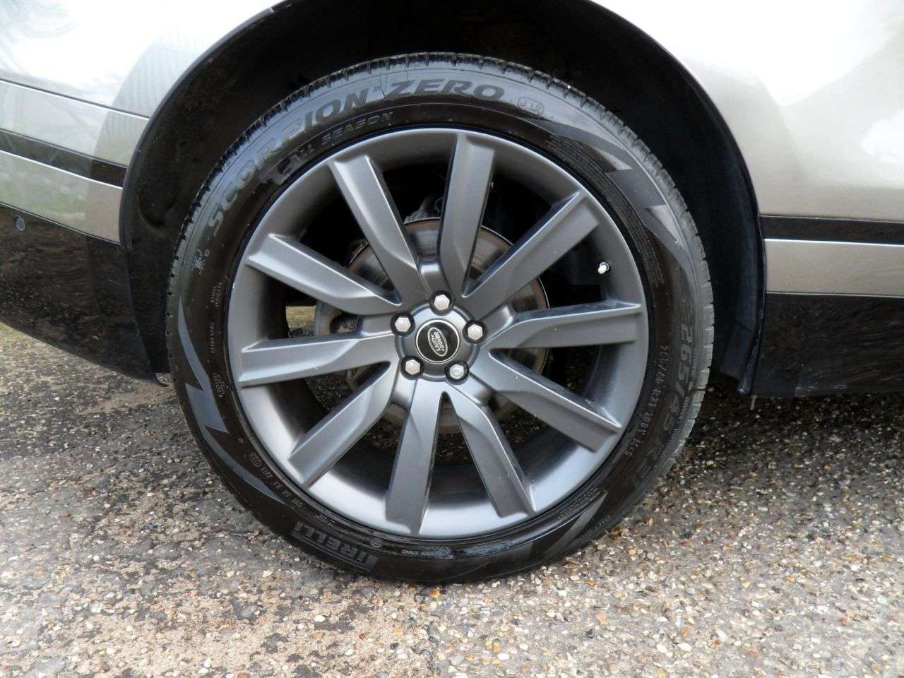 2019 LAND ROVER RANGE ROVER VELAR 2019 LAND ROVER RANGE ROVER VELAR