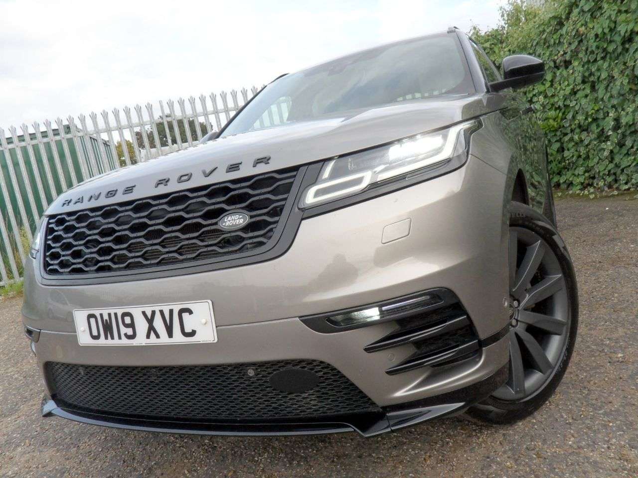 2019 LAND ROVER RANGE ROVER VELAR 2019 LAND ROVER RANGE ROVER VELAR