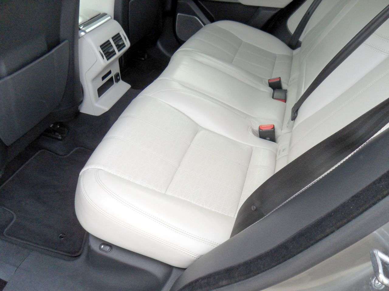 2019 LAND ROVER RANGE ROVER VELAR 2019 LAND ROVER RANGE ROVER VELAR