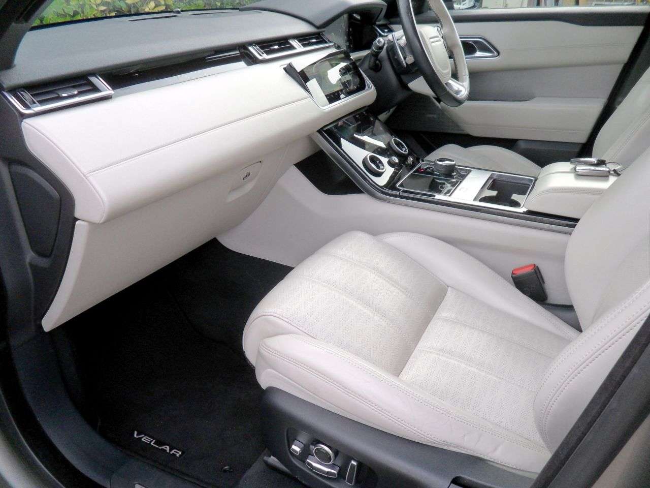 2019 LAND ROVER RANGE ROVER VELAR 2019 LAND ROVER RANGE ROVER VELAR