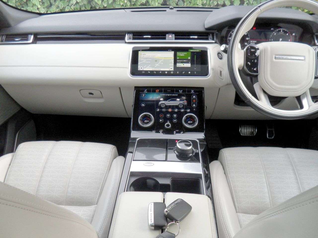 2019 LAND ROVER RANGE ROVER VELAR 2019 LAND ROVER RANGE ROVER VELAR