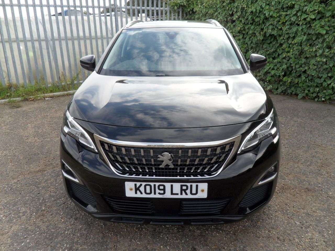 2019 PEUGEOT 3008 2019 PEUGEOT 3008