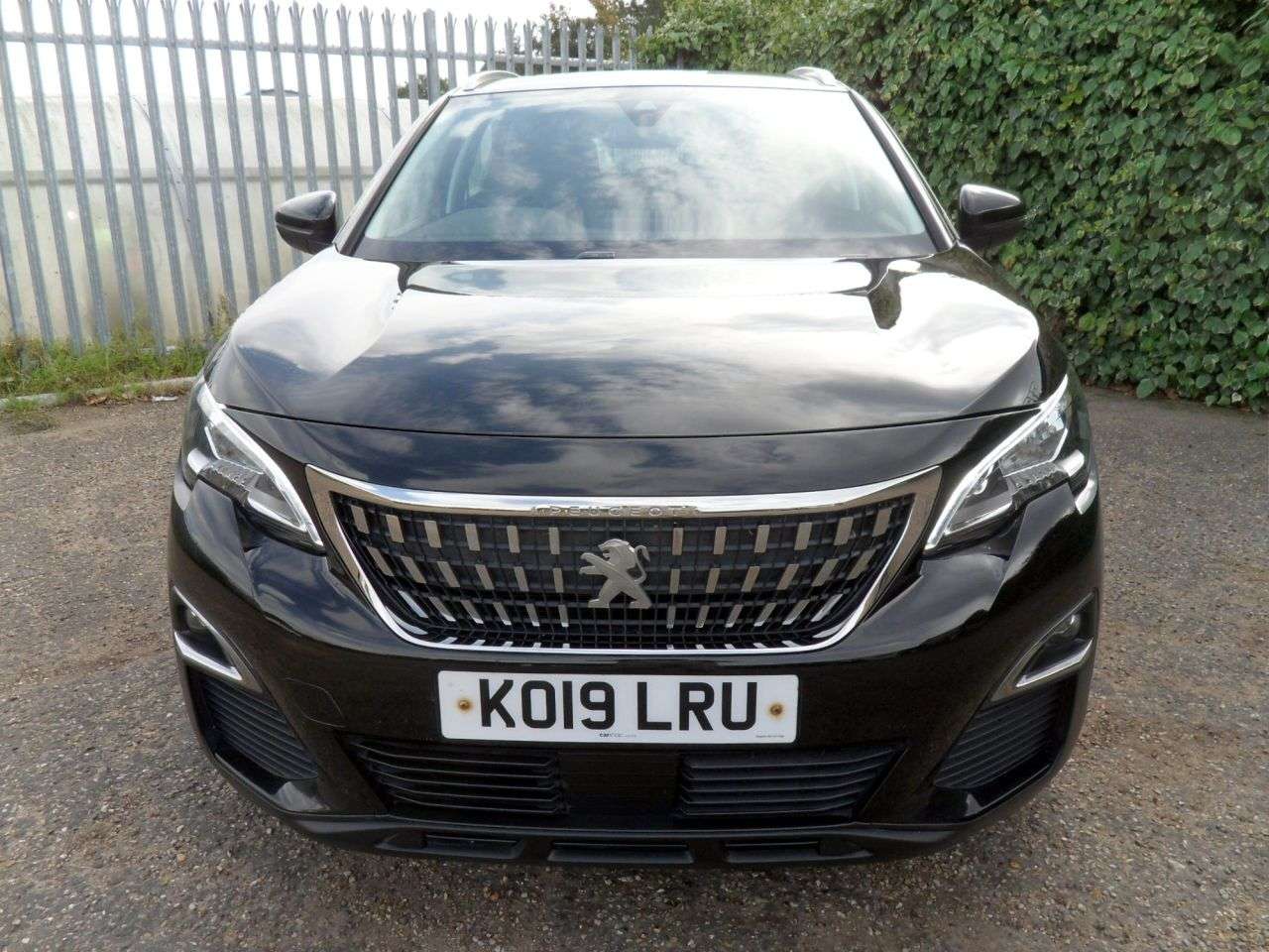 2019 PEUGEOT 3008 2019 PEUGEOT 3008