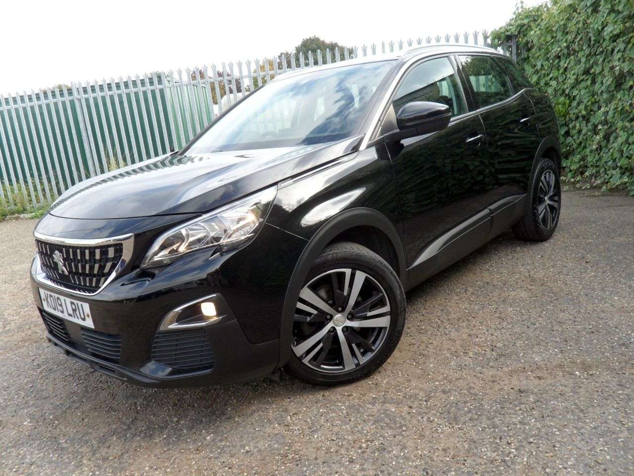 2019 PEUGEOT 3008 2019 PEUGEOT 3008