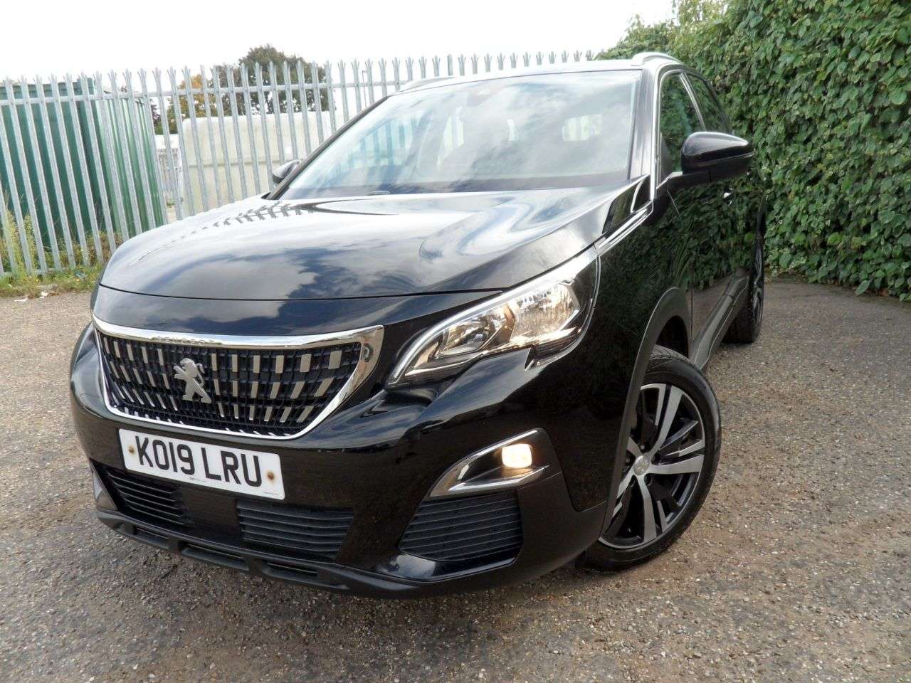 2019 PEUGEOT 3008 2019 PEUGEOT 3008