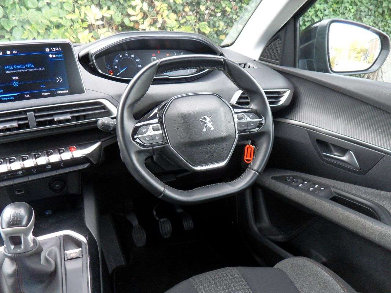 2019 PEUGEOT 3008 2019 PEUGEOT 3008