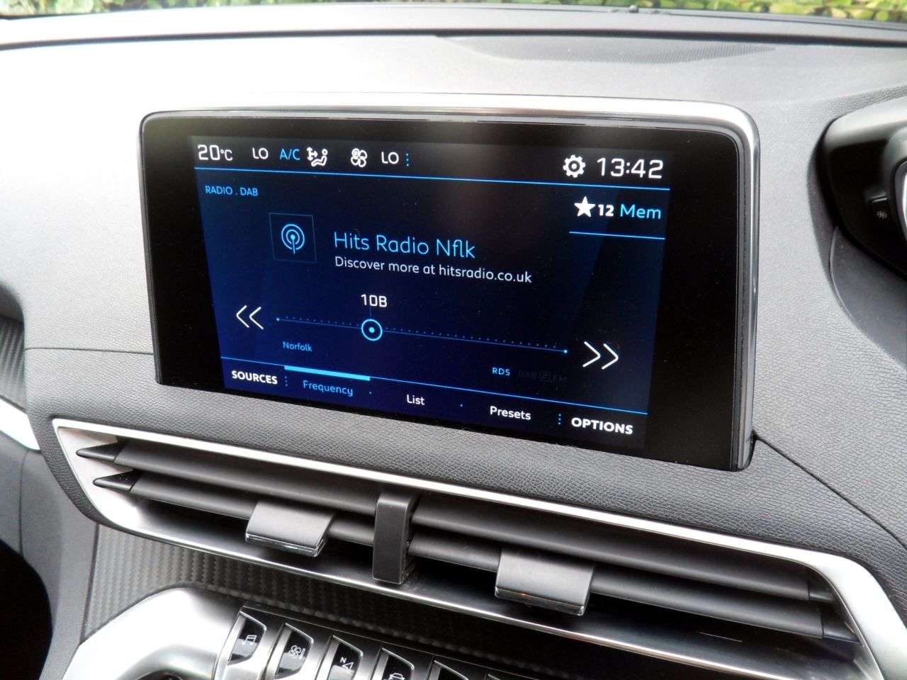 2019 PEUGEOT 3008 2019 PEUGEOT 3008