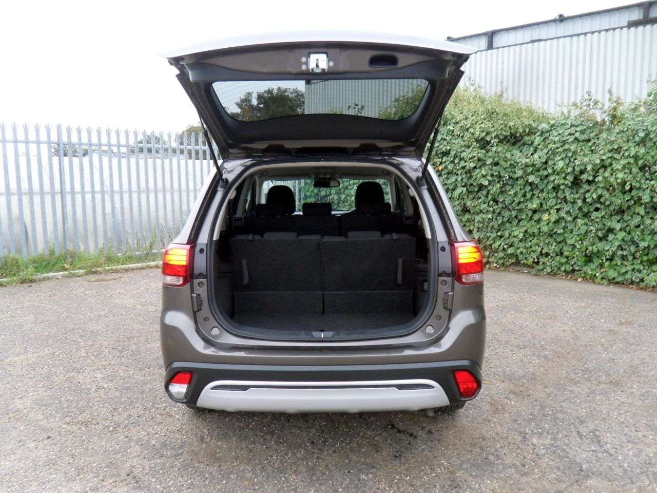 2021 MITSUBISHI OUTLANDER 2021 MITSUBISHI OUTLANDER