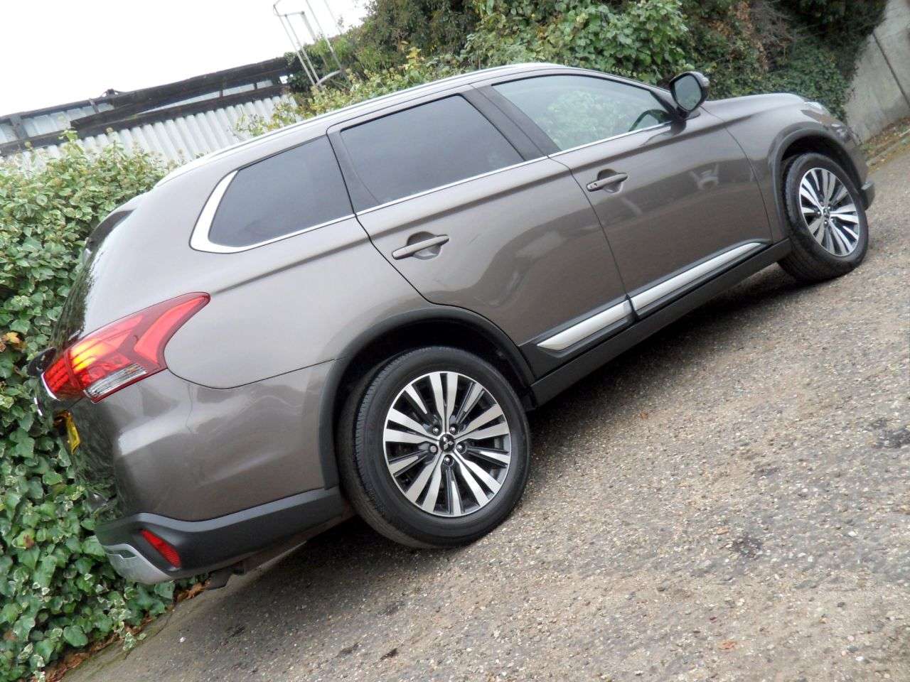 2021 MITSUBISHI OUTLANDER 2021 MITSUBISHI OUTLANDER