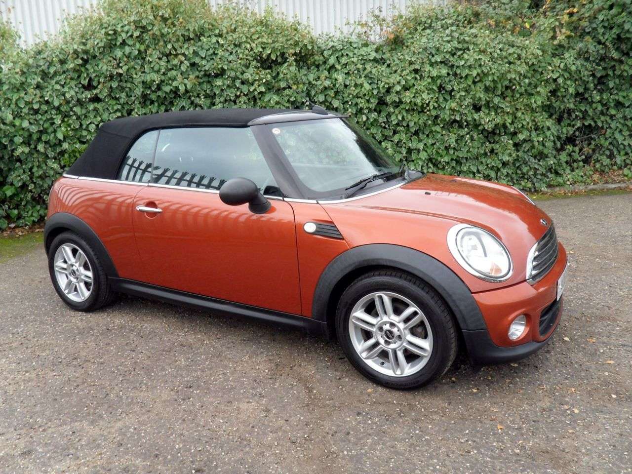 2011 MINI CONVERTIBLE 2011 MINI CONVERTIBLE