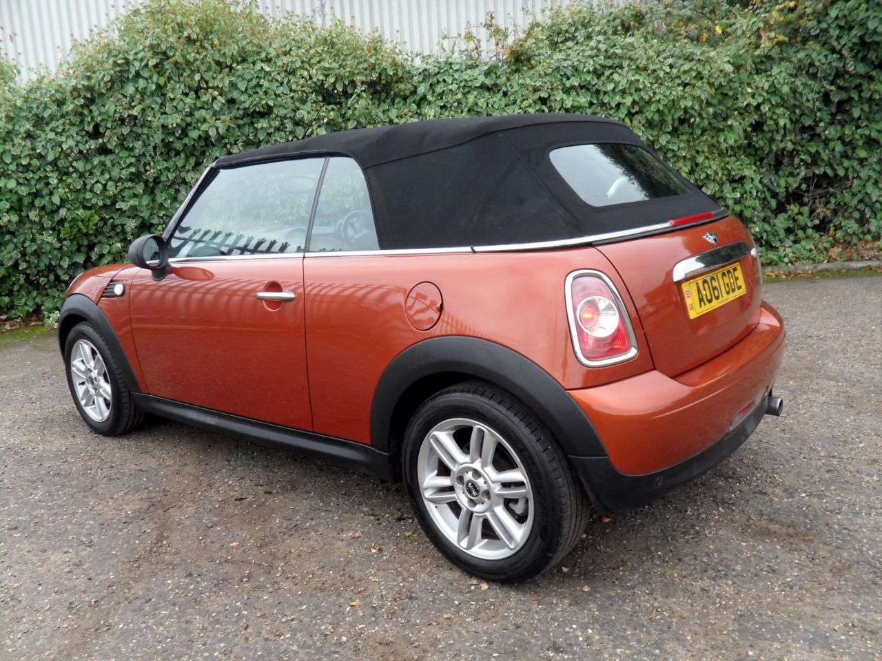 2011 MINI CONVERTIBLE 2011 MINI CONVERTIBLE